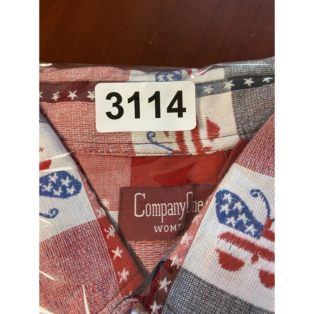 Company One Womens Button Up Shirt 2X Red Plaid Flag Butterfly Short Patriotic - Picture 9 of 9